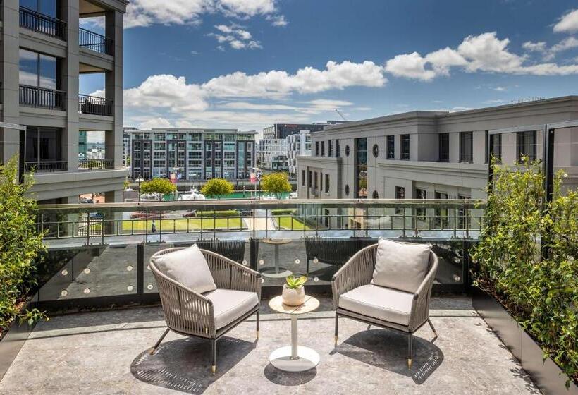 اتاق اجرایی, Qt Auckland