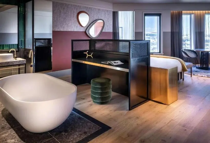 ジュニアスイート, Qt Auckland