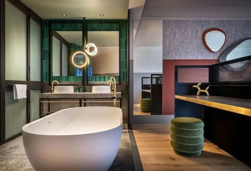 ジュニアスイート, Qt Auckland