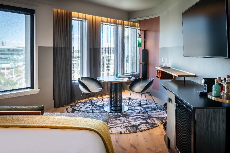 سوییت جونیور, Qt Auckland