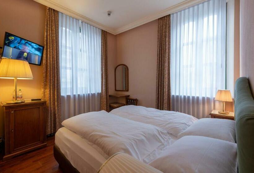 スタンダードルーム, Roma