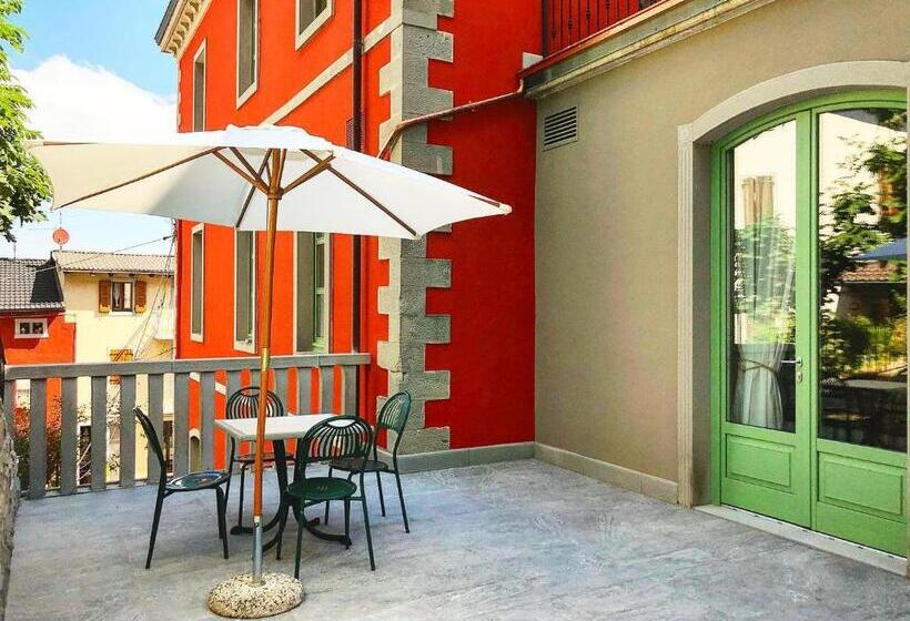 テラス付スイート, Roma