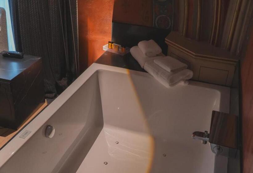 סוויטה, Zenit Convento San Martin