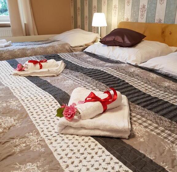 スイート, Vila Janáčkova   1st Republic Villa