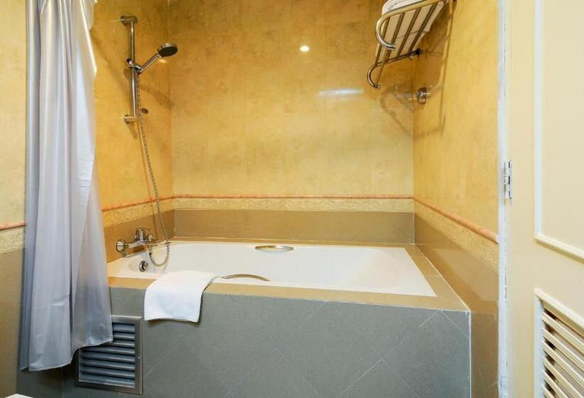 バルコニー付スイート, Admiral Suites Bangkok