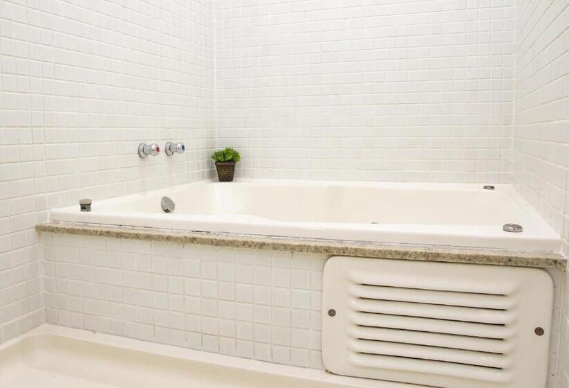 ماستر سويت, Bristol Brasil 500 Curitiba Batel