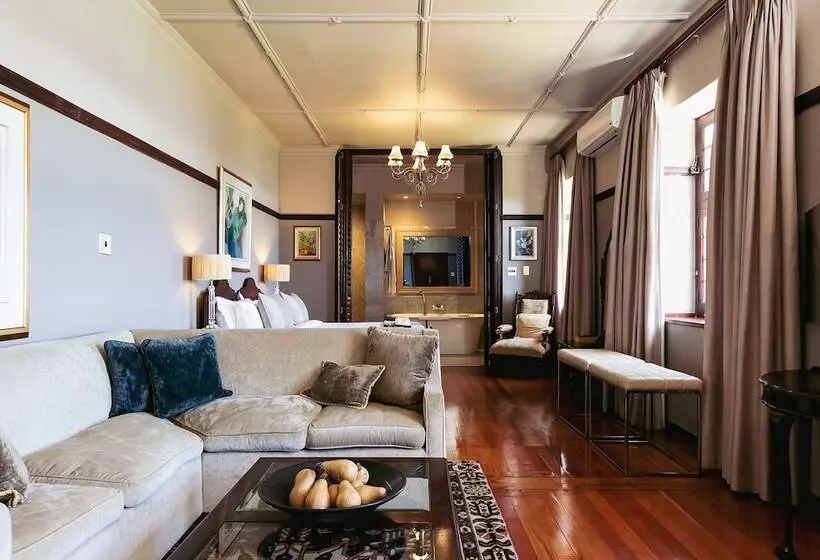 スイート, Camps Bay Retreat