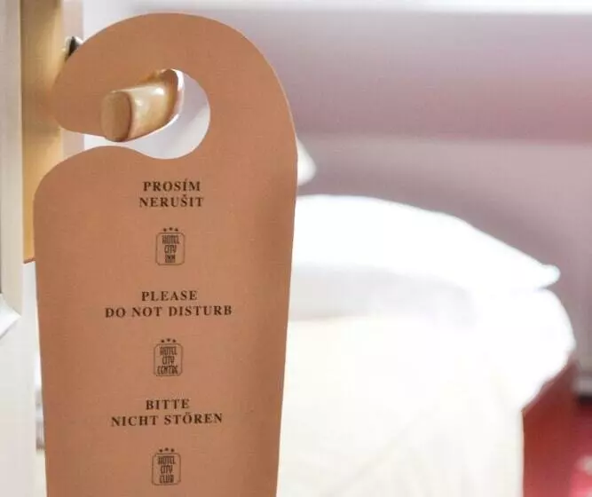 Standard Neljän Hengen Huone, Cityinn