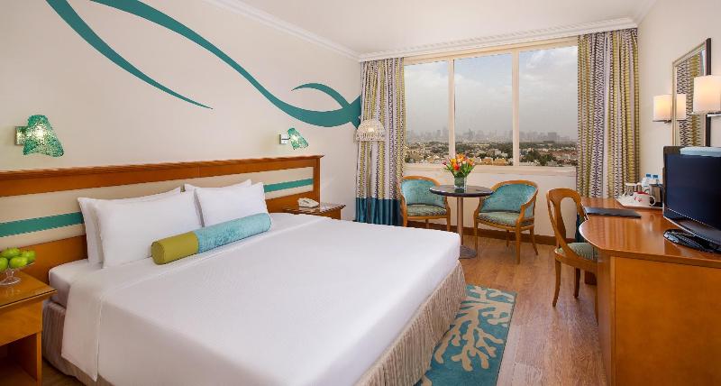 اتاق لوکس با چشمانداز شهر, Coral Beach Resort Sharjah