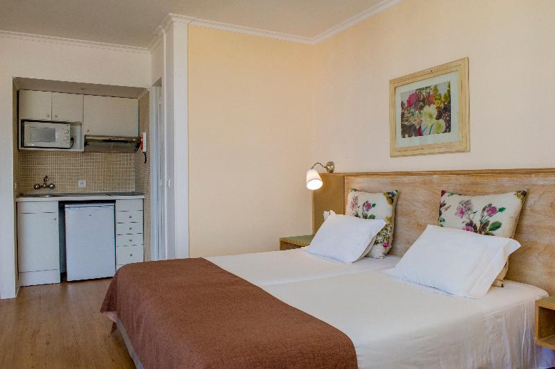 استودیوی استاندارد, Dorisol Buganvilia Studio