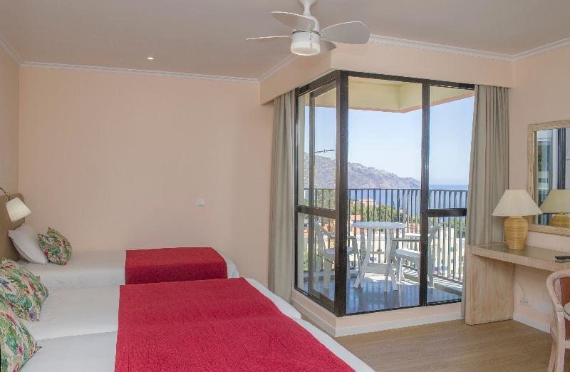 استودیوی استاندارد, Dorisol Buganvilia Studio