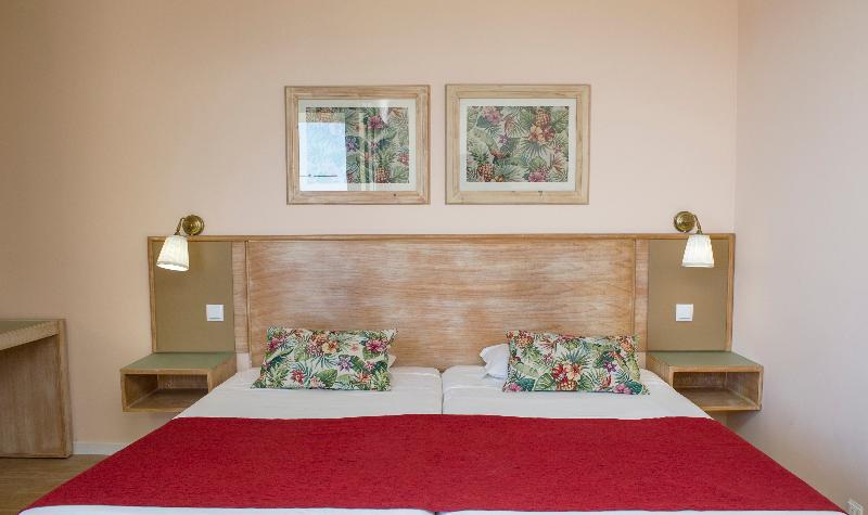 استودیوی استاندارد, Dorisol Buganvilia Studio