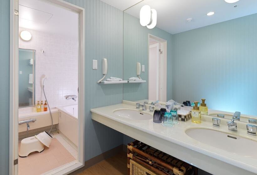 Семейный Номер, Emisia Sapporo