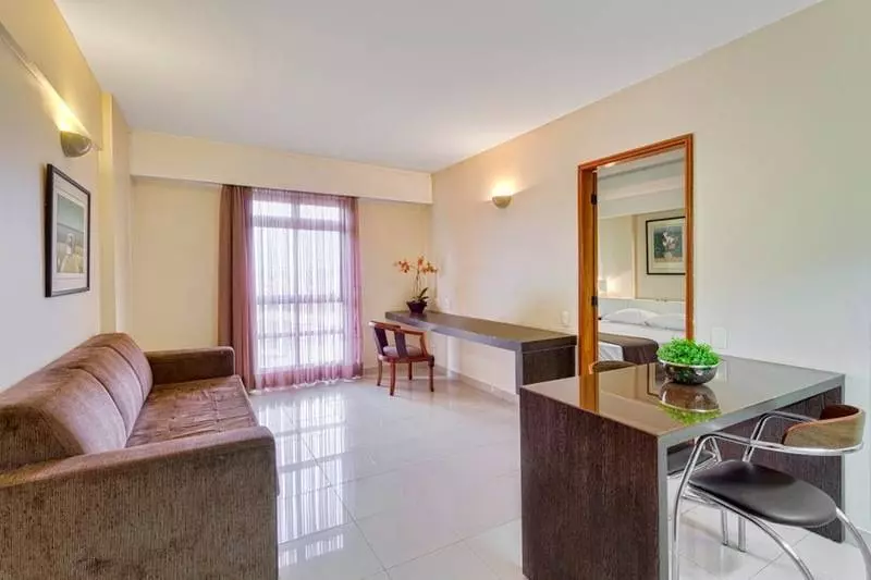 اتاق لوکس سه تخته, Golden Tulip Goiania Address