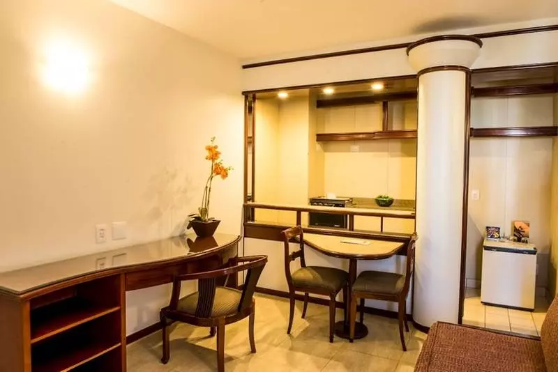 اتاق لوکس سه تخته, Golden Tulip Goiania Address