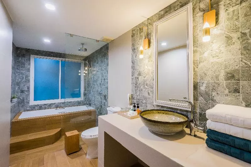 اتاق لوکس, Khaolak Emerald Beach Resort And Spa
