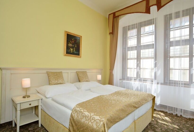 اتاق استاندارد, Metamorphis