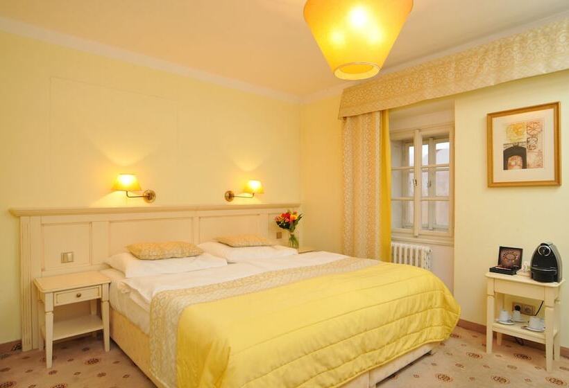 اتاق استاندارد, Metamorphis