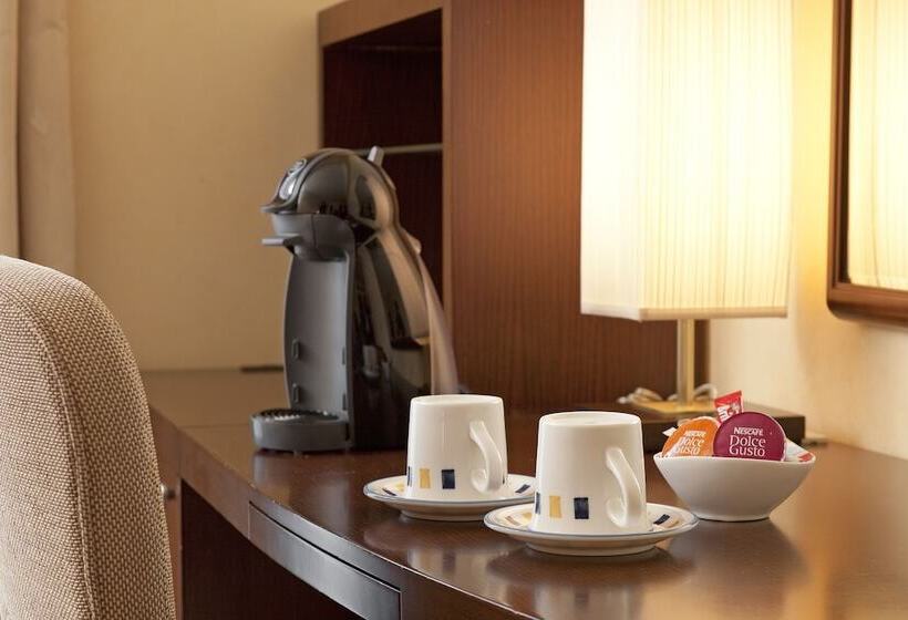 豪华三人间, Namba Oriental