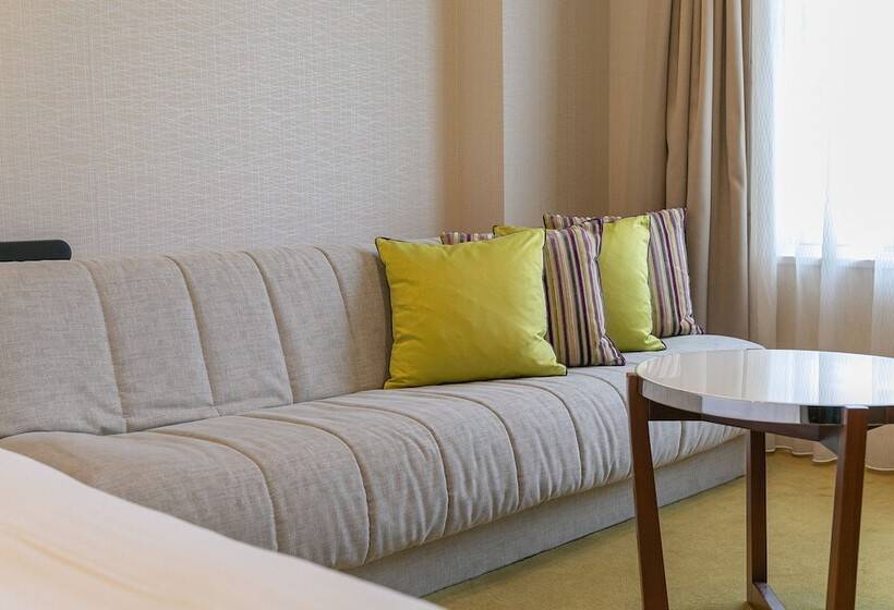 高级大房间, Namba Oriental