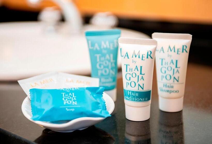 اتاق راحتی, Nikko Kumamoto