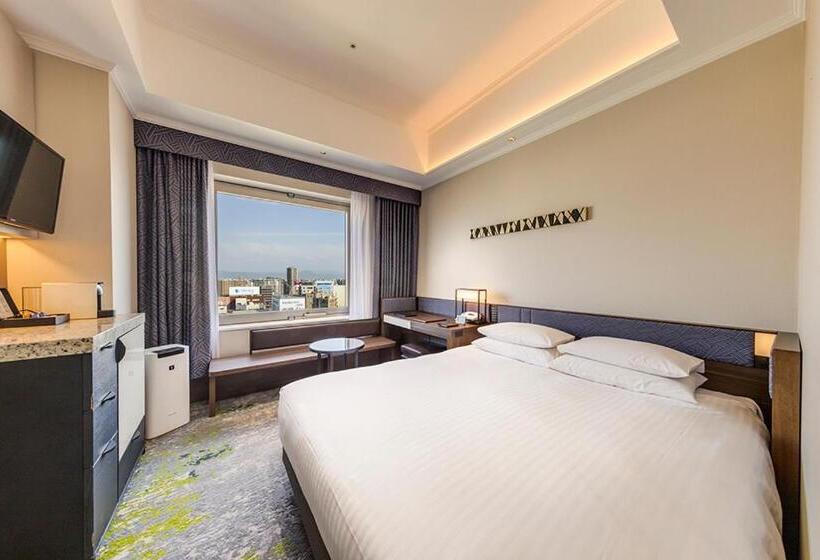 اتاق راحتی, Nikko Kumamoto