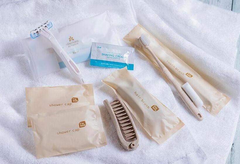 اتاق لوکس, Nikko Kumamoto