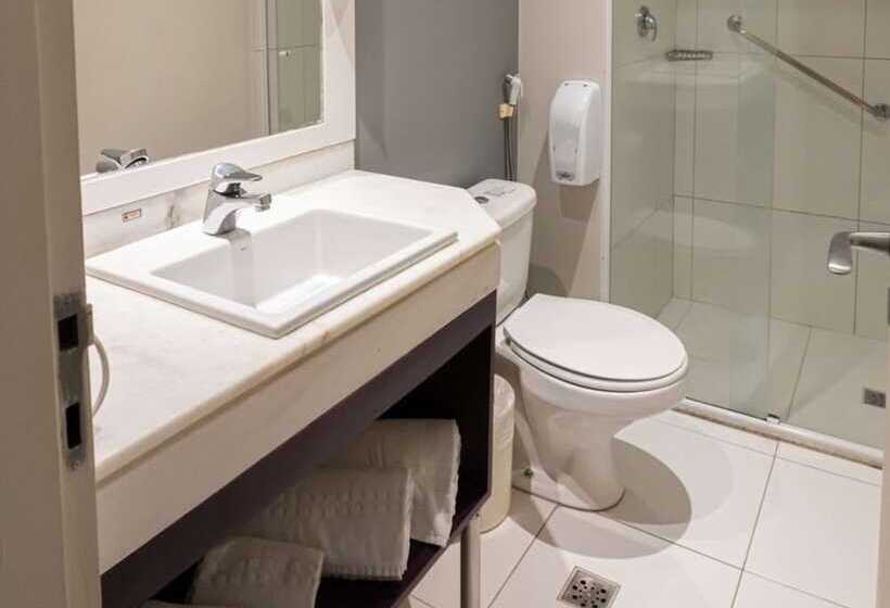 اتاق لوکس, Quality Faria Lima