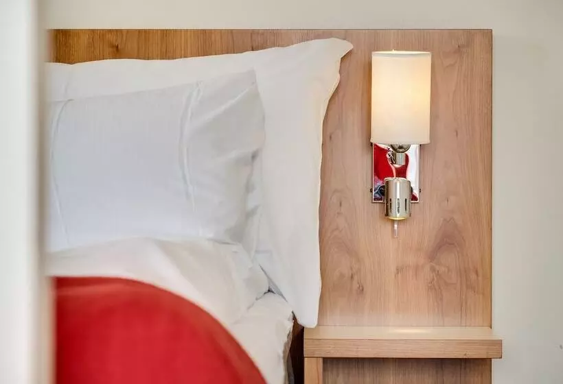 اتاق استاندارد, Quality Hotel Residence