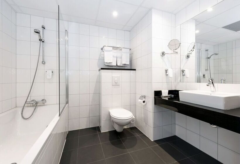 家庭间, Quality Hotel Residence