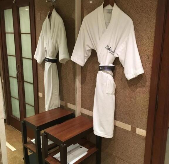 Номер Deluxe, Radisson Blu Mbd Hotel Noida