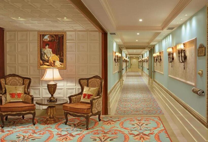 Классический Номер, Radisson Blu Mbd Hotel Noida