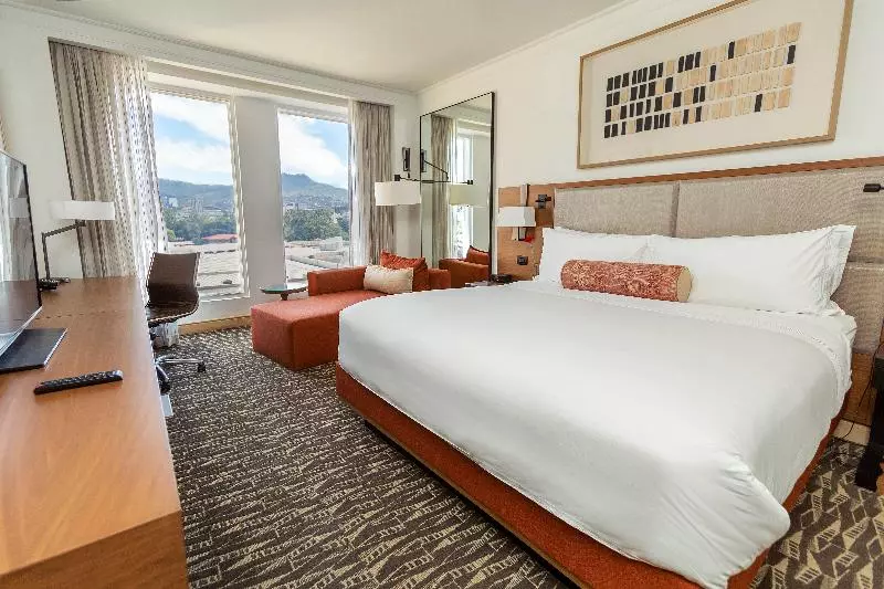 اتاق استاندارد با تخت بزرگ, Intercontinental Tegucigalpa At Multiplaza Mall By Ihg