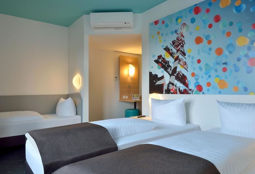 带大床的标准间, Strand Beach Resort