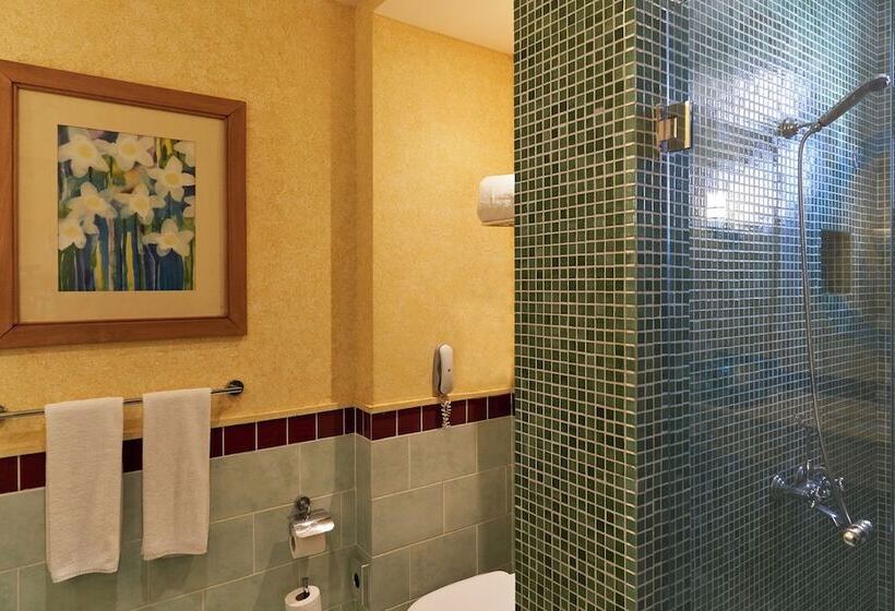 带大床的标准间, Strand Beach Resort