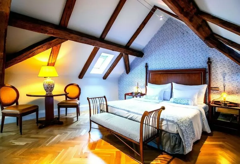 Deluxe-huone, The Mozart Prague By Accor