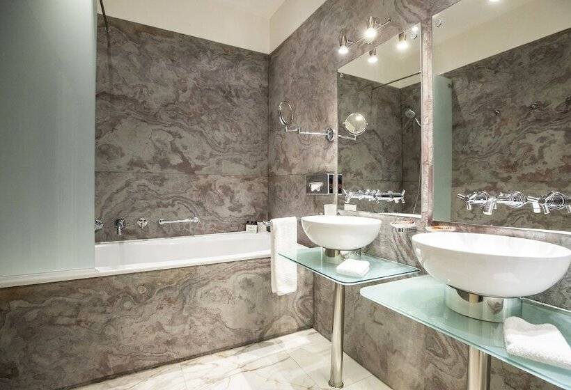 سوییت لوکس, The Mozart Prague By Accor