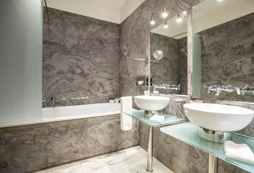 Deluxe-sviitti, The Mozart Prague By Accor