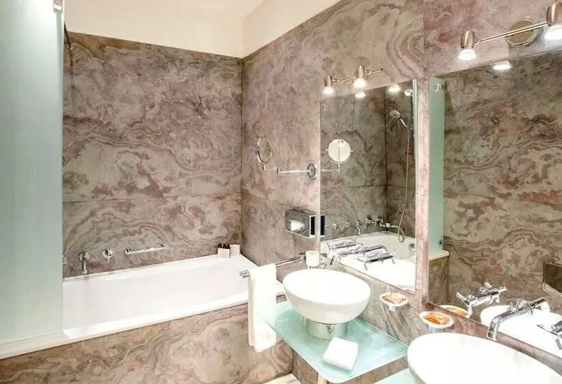 Deluxe-sviitti, The Mozart Prague By Accor