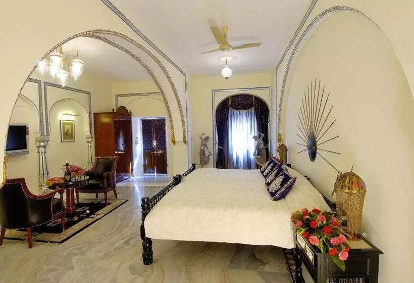 Deluxe-huone, The Raj Palace