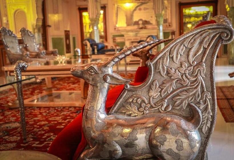 프레지덴셜 스위트, The Raj Palace