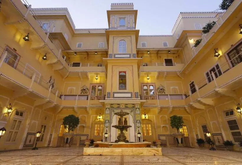 Presidenttisviitti, The Raj Palace