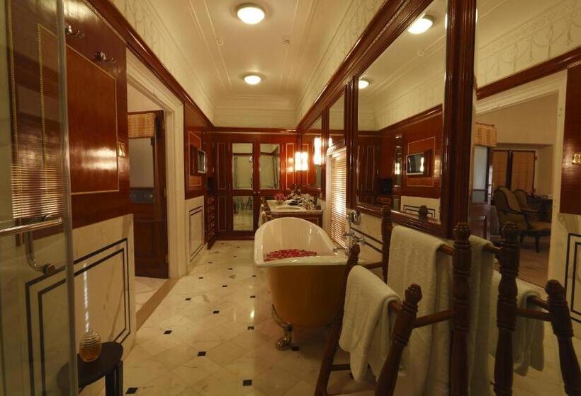 가든 전망 스위트, The Raj Palace