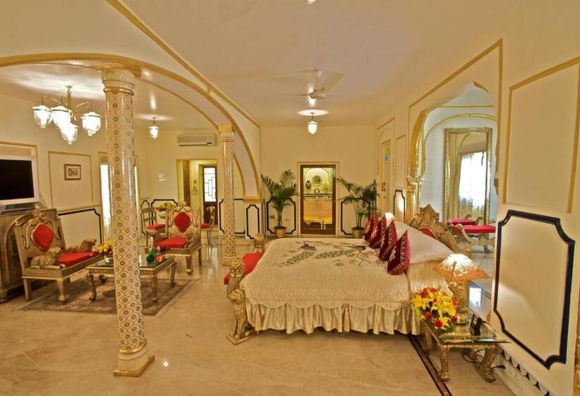 가든 전망 스위트, The Raj Palace