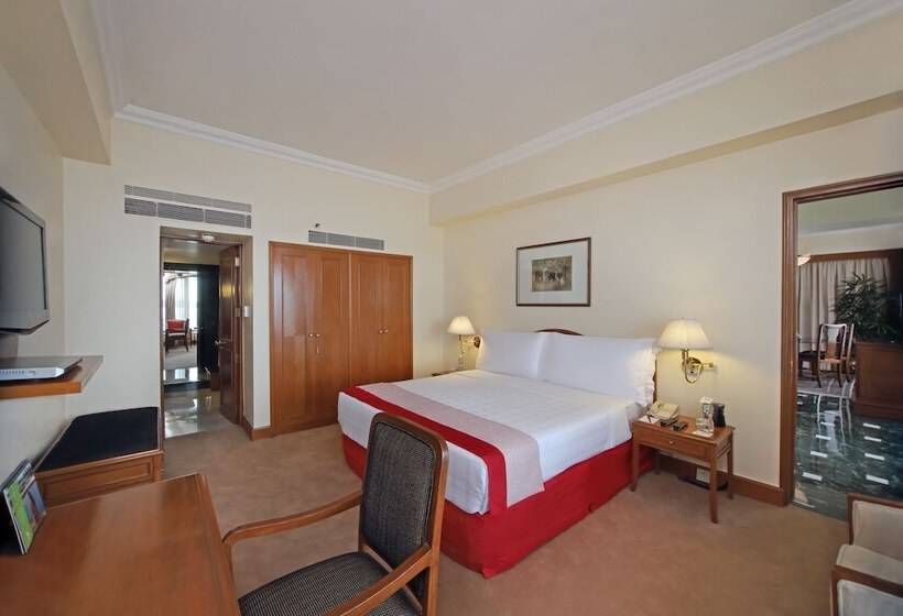 اتاق کلاب, Trident Nariman Point