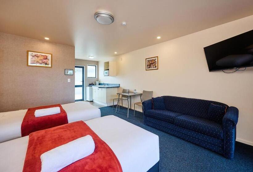 Студия Стандарт, Mediterranean Motel Kaikoura