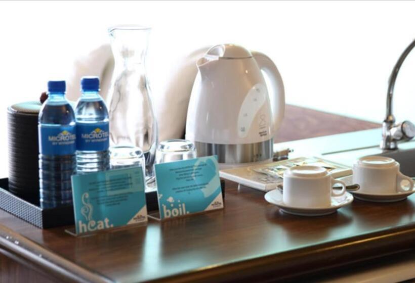 Suite, Microtel By Wyndham Baguio