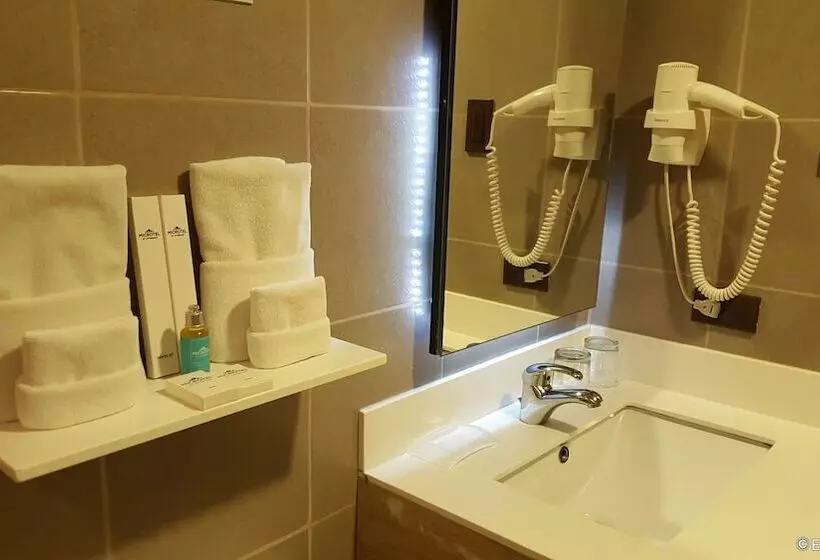 身障者適用スイートルーム, Microtel By Wyndham Baguio