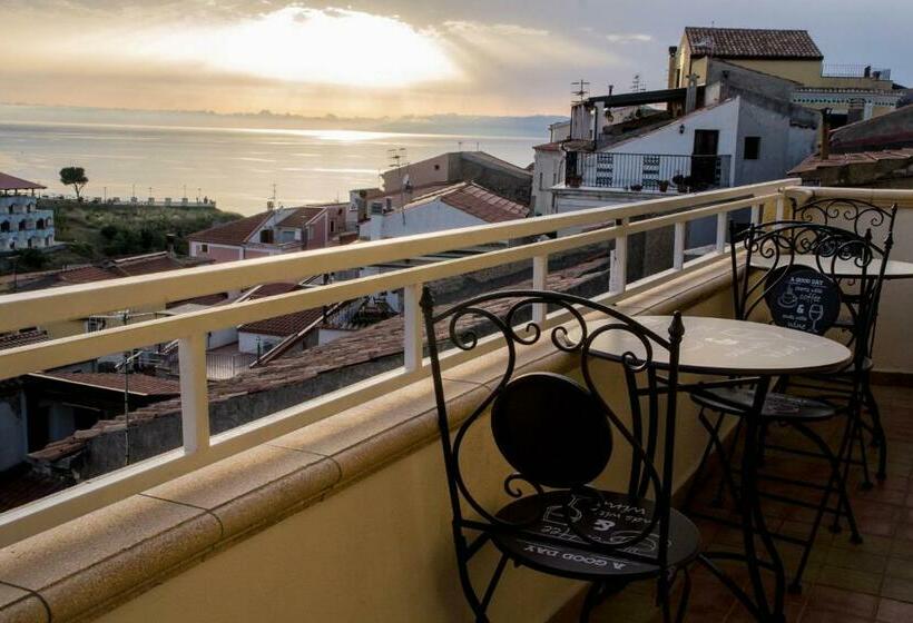 اتاق استاندارد سه نفره, B&b Villa San Nicola