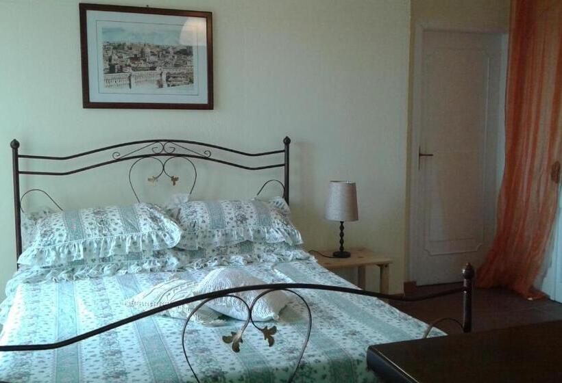 Четырехместный Номер Стандарт с Балконом, B&b Villa San Nicola